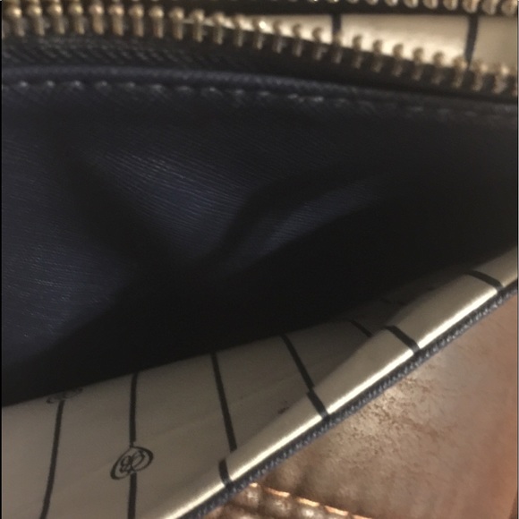 Beautiful Small Brighton Crossbody Bag - Picture 3 of 5